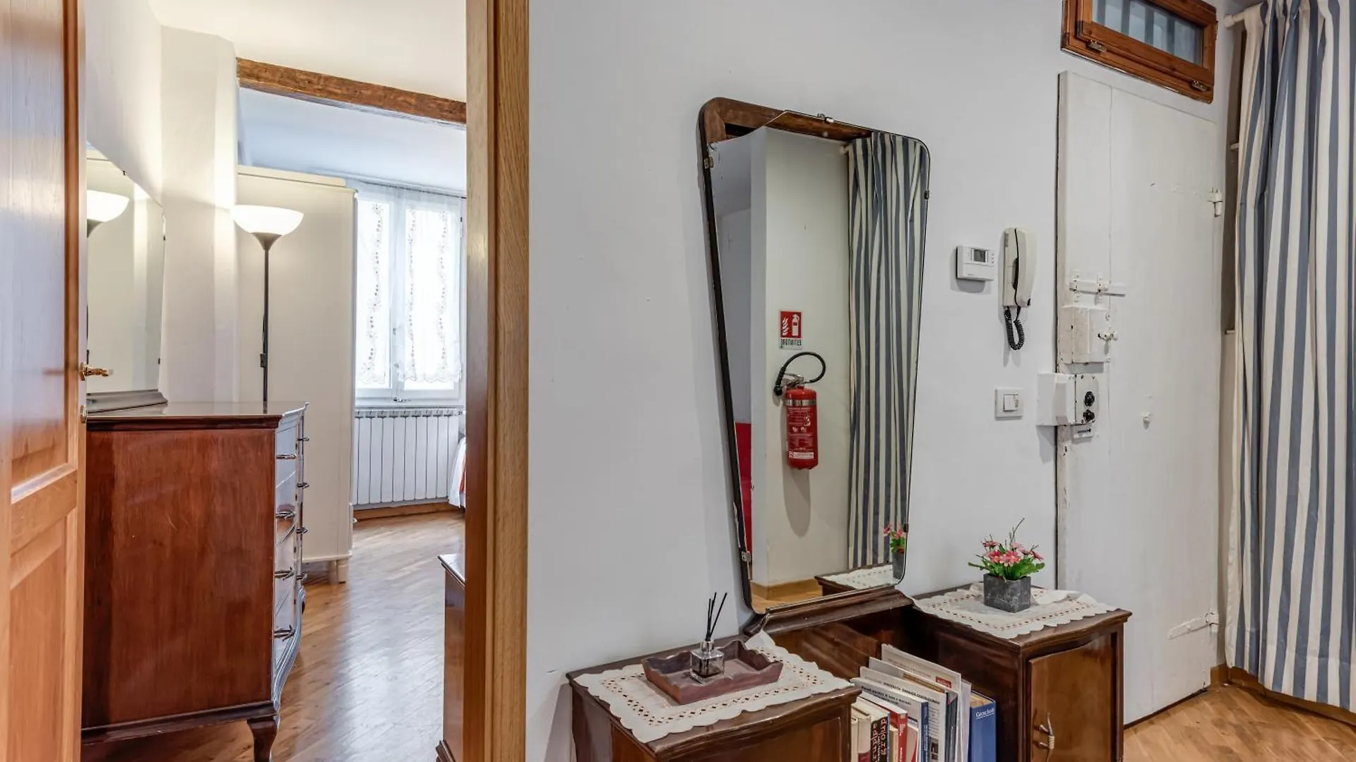 Apartment Appartamento Leonardo Florence